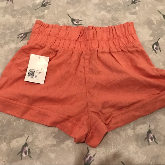 Forever 21 Smocked Linen-Blend Shorts - Picture 3 of 7